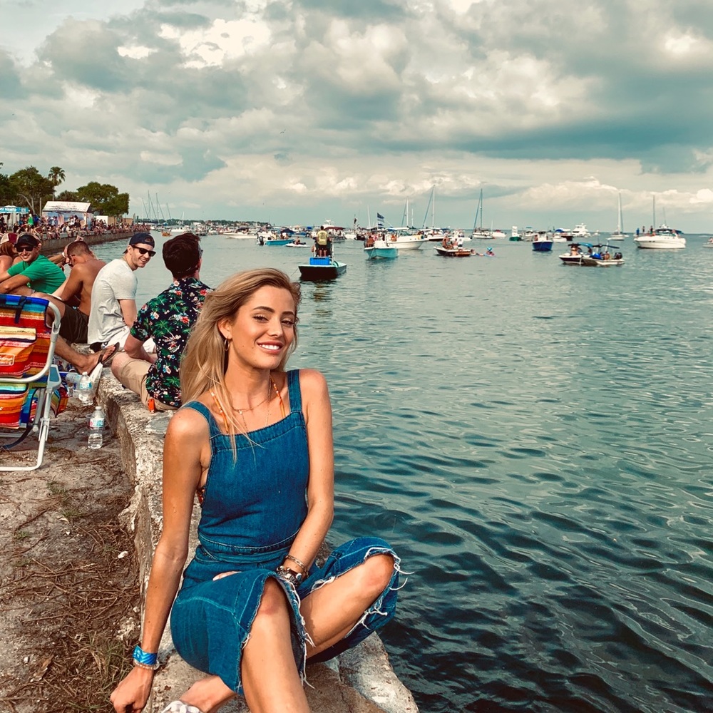 Meet your Posher, Isabella